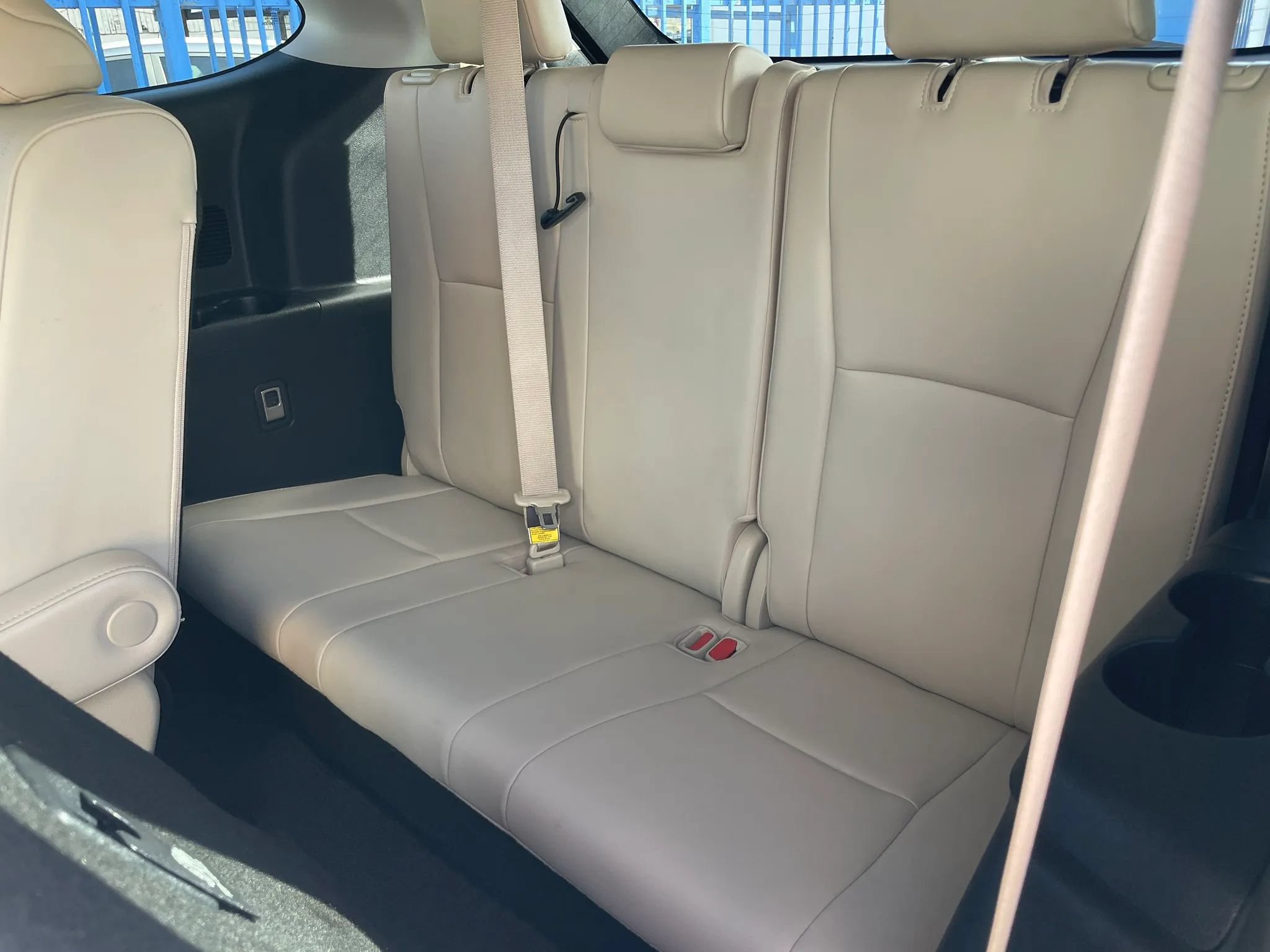 Used 2020 Toyota Highlander Limited FWD image 19