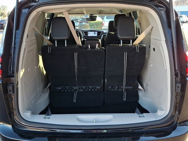 Used 2024 Chrysler Pacifica Select FWD image 34