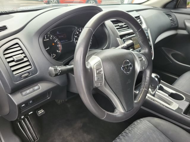 Used 2018 Nissan Altima 2.5 SV FWD image 18