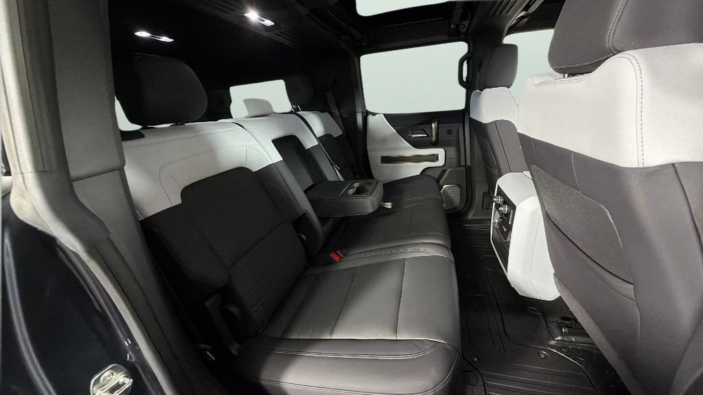 Certified 2025 GMC Hummer EV 3X AWD/4WD image 31