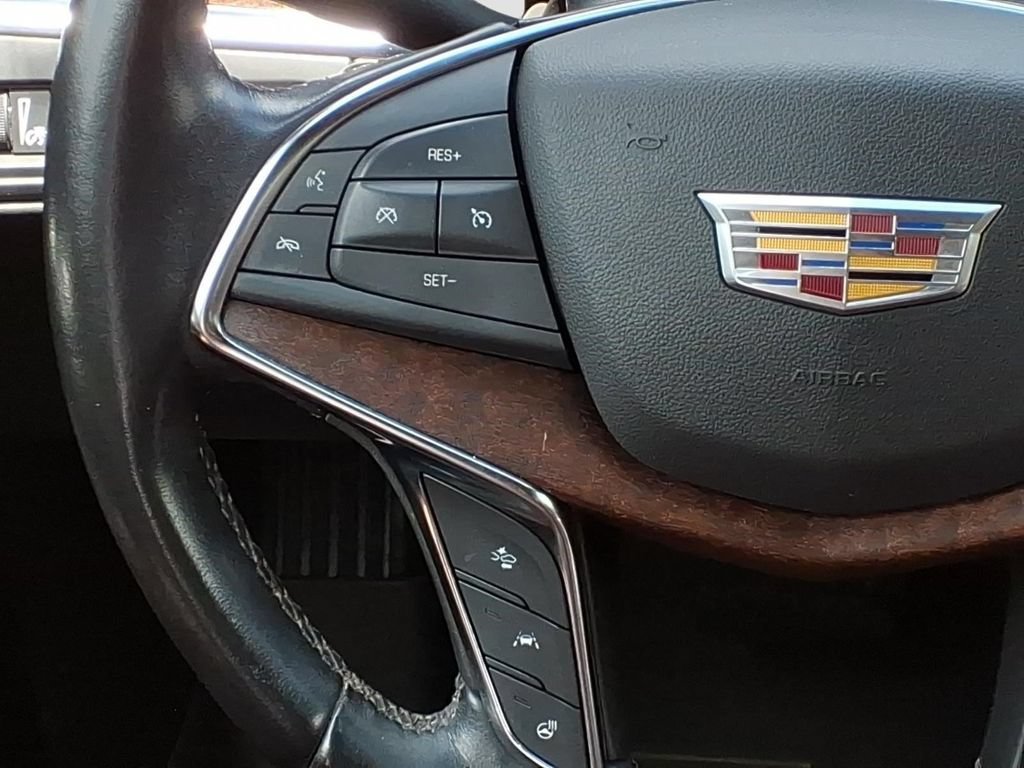Used 2022 Cadillac XT5 Premium Luxury w/ Technology Package AWD/4WD image 10