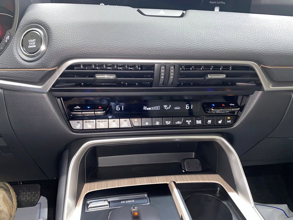 Used 2026 MAZDA CX-90 3.3 Turbo w/ Preferred Package AWD/4WD image 24