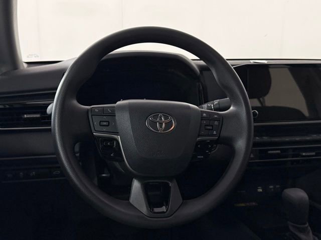 Used 2025 Toyota Camry LE FWD image 26