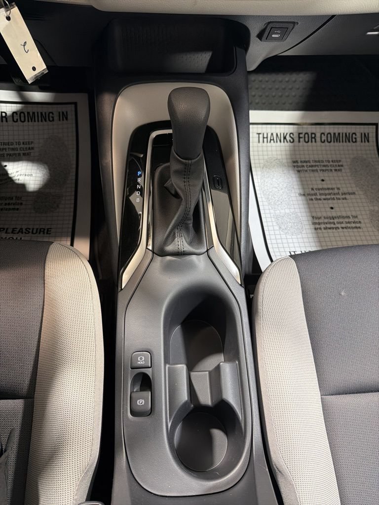 Used 2026 Toyota Corolla LE FWD image 31