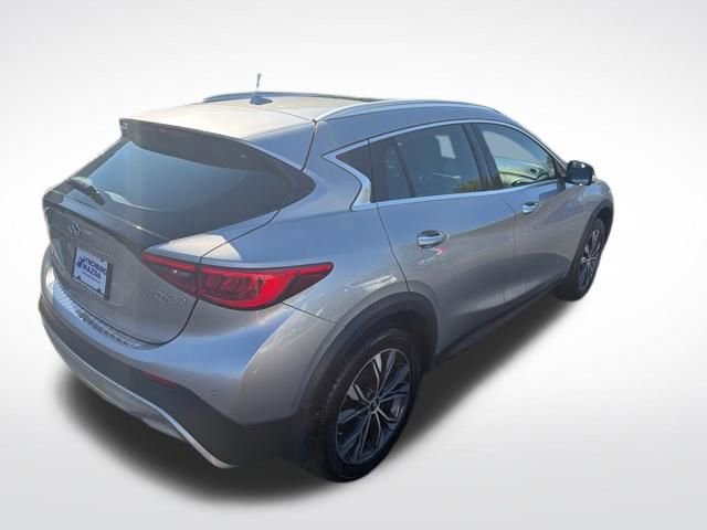 Used 2019 INFINITI QX30 Premium w/ Navigation Package image 6