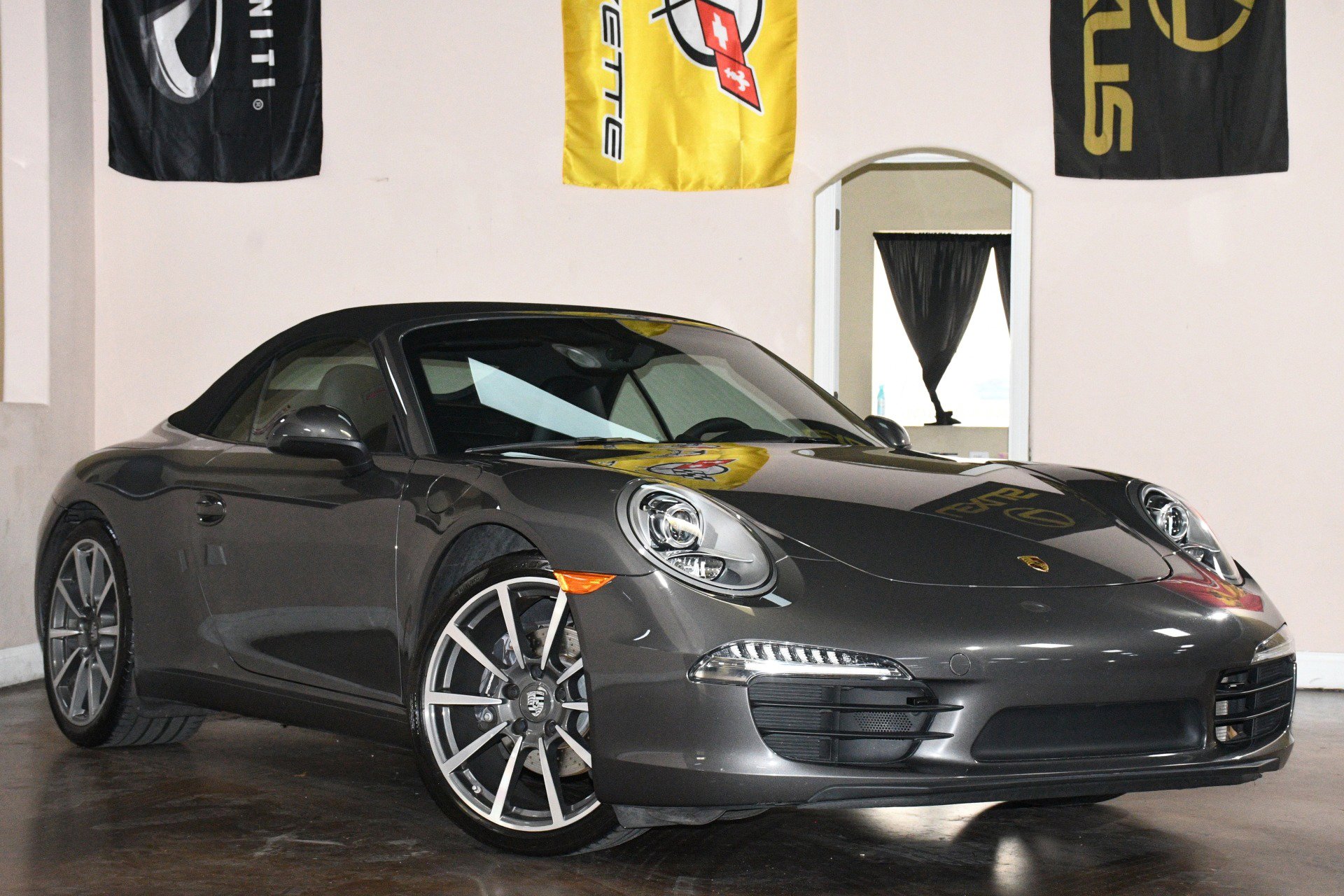 Used 2013 Porsche 911 Carrera RWD image 3