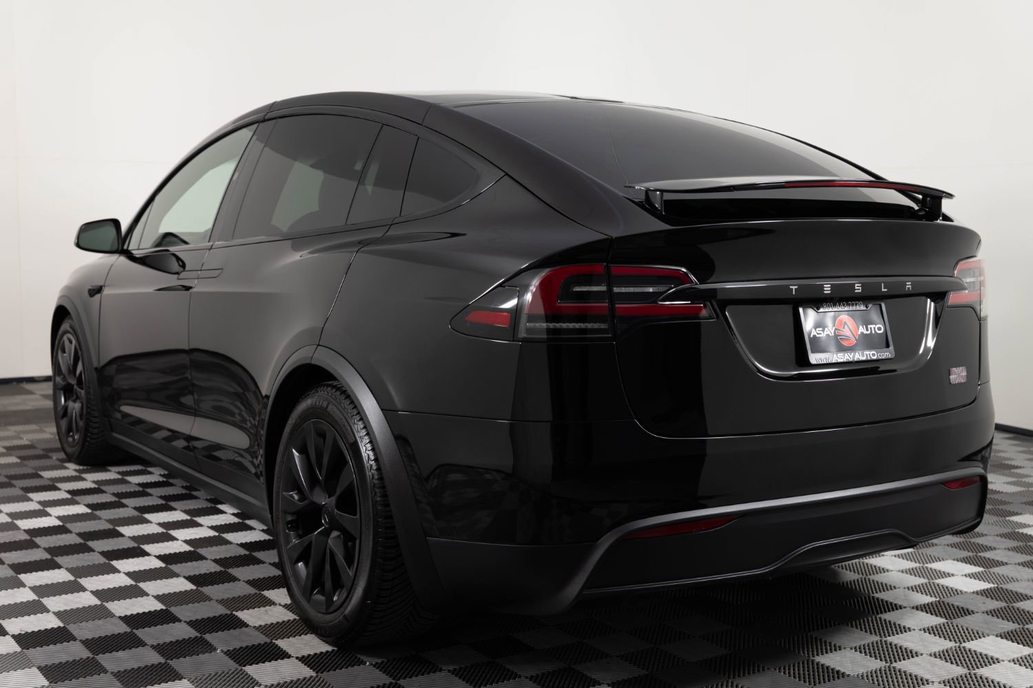 Used 2024 Tesla Model X Plaid AWD/4WD image 5