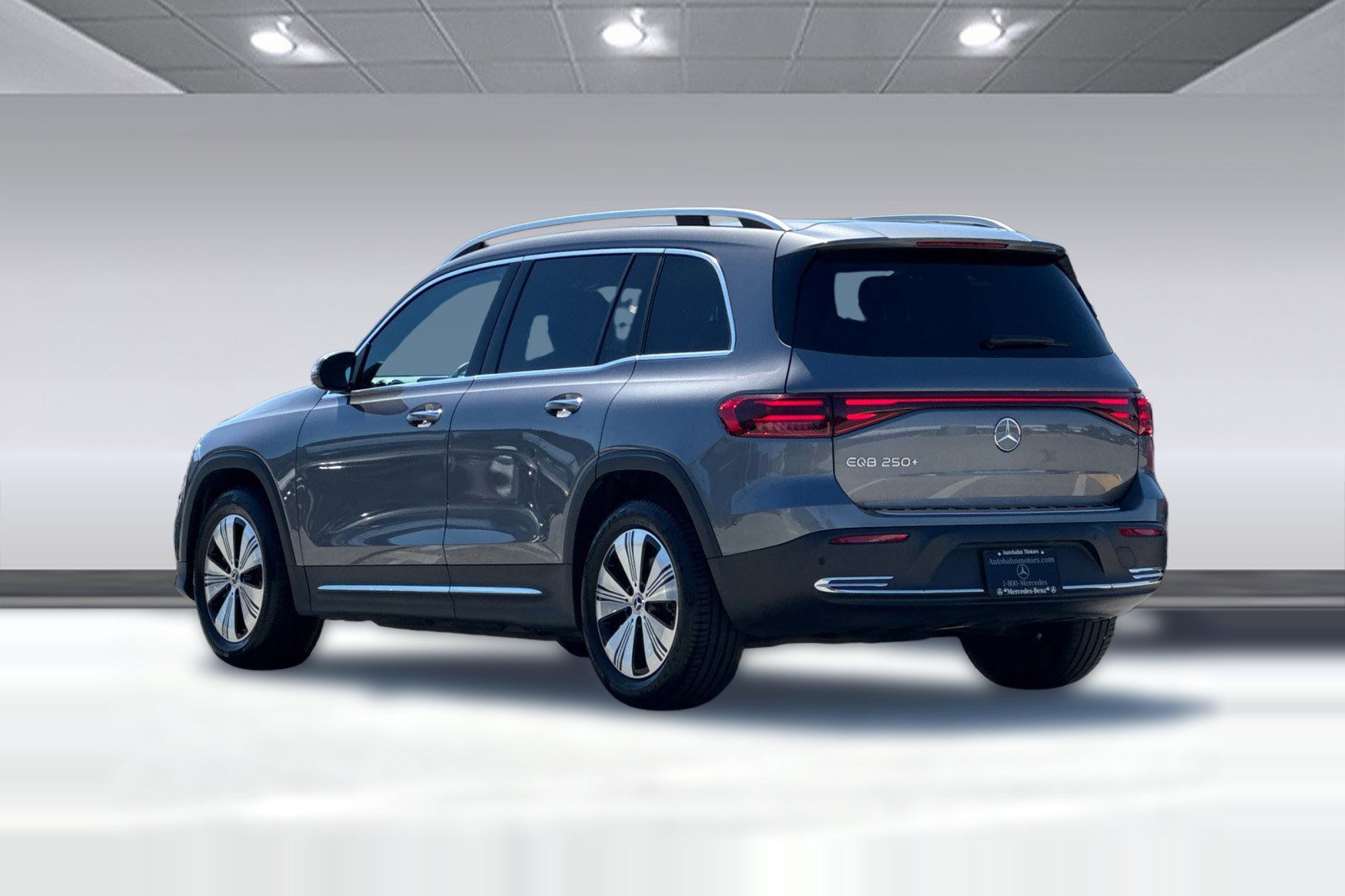 Certified 2024 Mercedes-Benz EQB 250+ image 3
