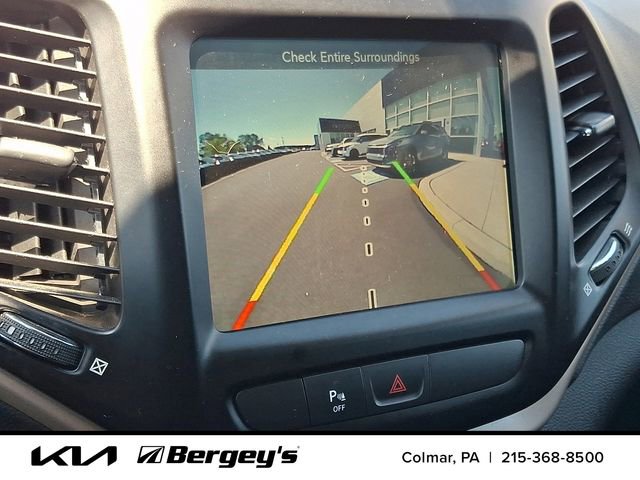 Used 2018 Jeep Cherokee Limited AWD/4WD image 19