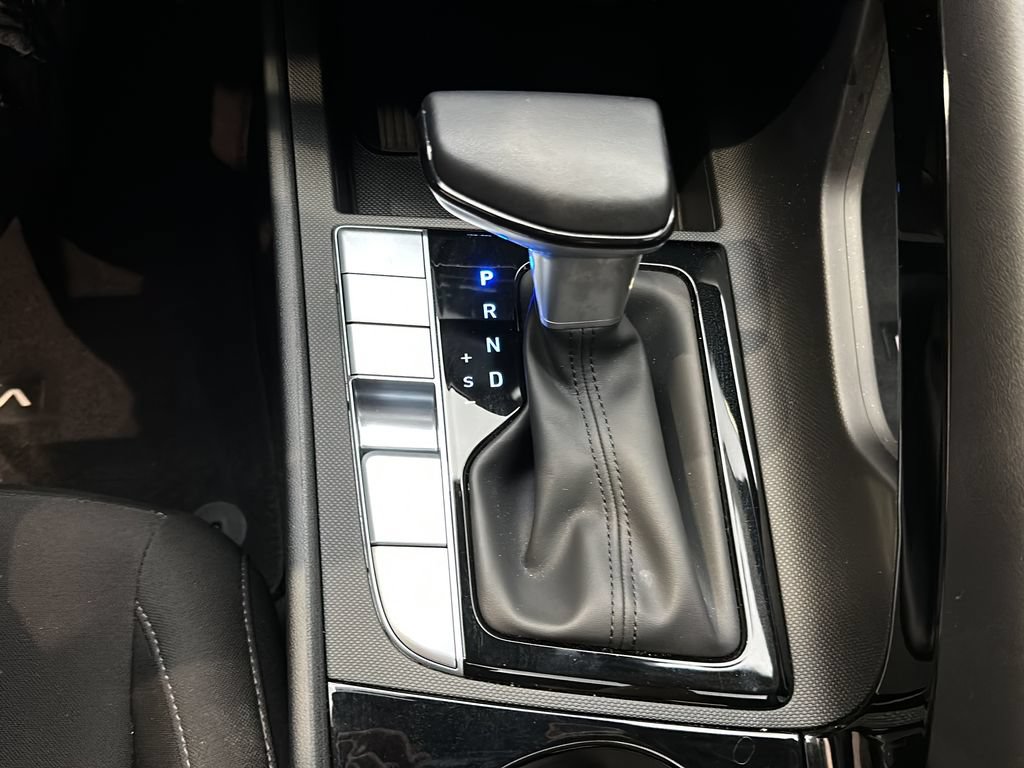 Certified 2025 Hyundai Elantra SEL FWD image 29