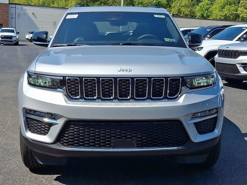 New 2025 Jeep Grand Cherokee Limited image 2