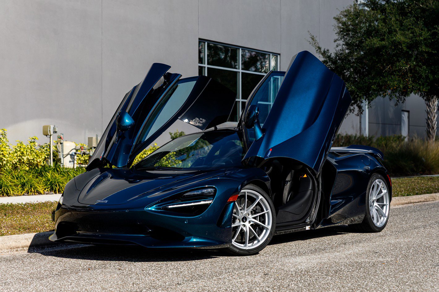 New 2026 McLaren 750S image 2