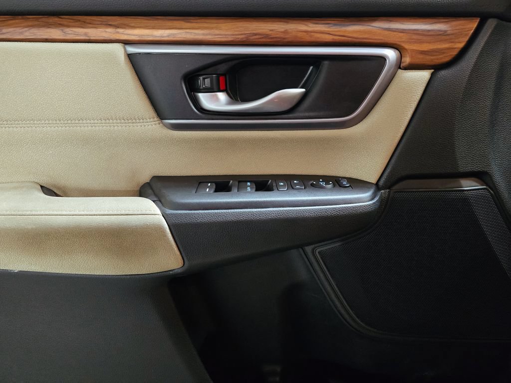 Used 2018 Honda CR-V EX image 16