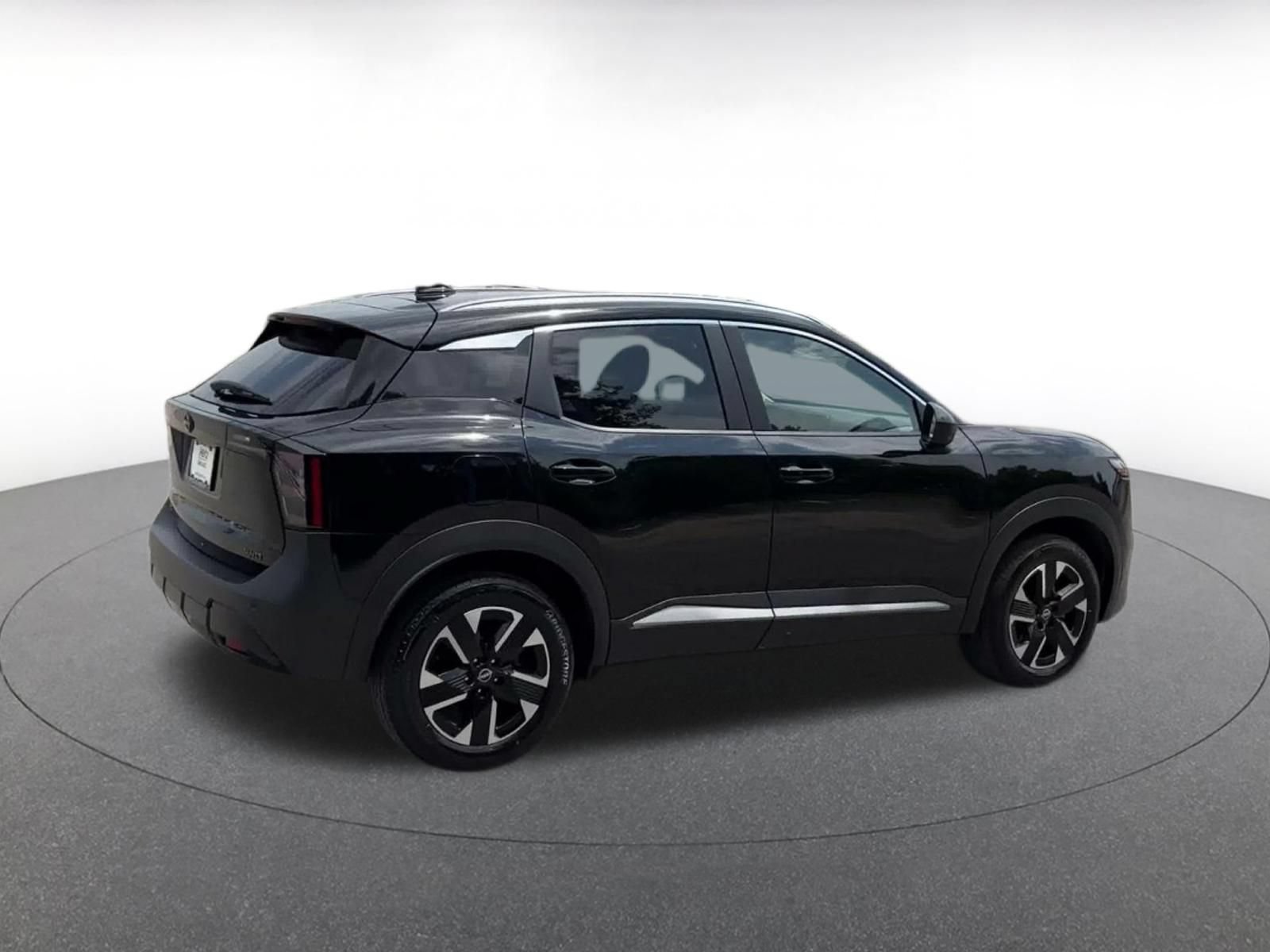 Used 2026 Nissan Kicks SV w/ Cold Weather Package AWD/4WD image 15