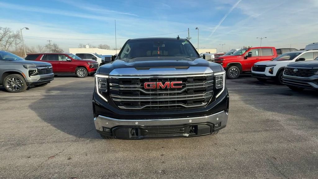 Used 2023 GMC Sierra 1500 SLT w/ SLT Premium Plus Package image 3