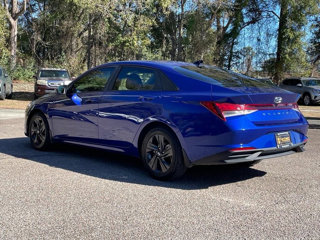 Used 2022 Hyundai Elantra SEL image 27
