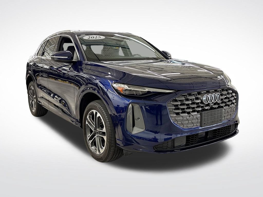 Certified 2025 Audi Q5 Premium w/ Premium Plus AWD/4WD image 7