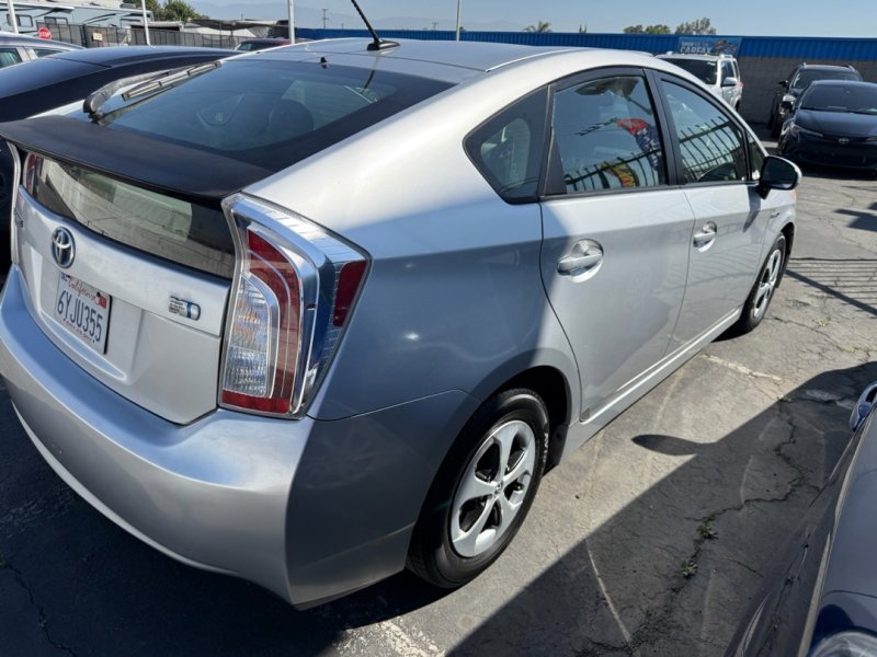 Used 2012 Toyota Prius Four FWD image 8