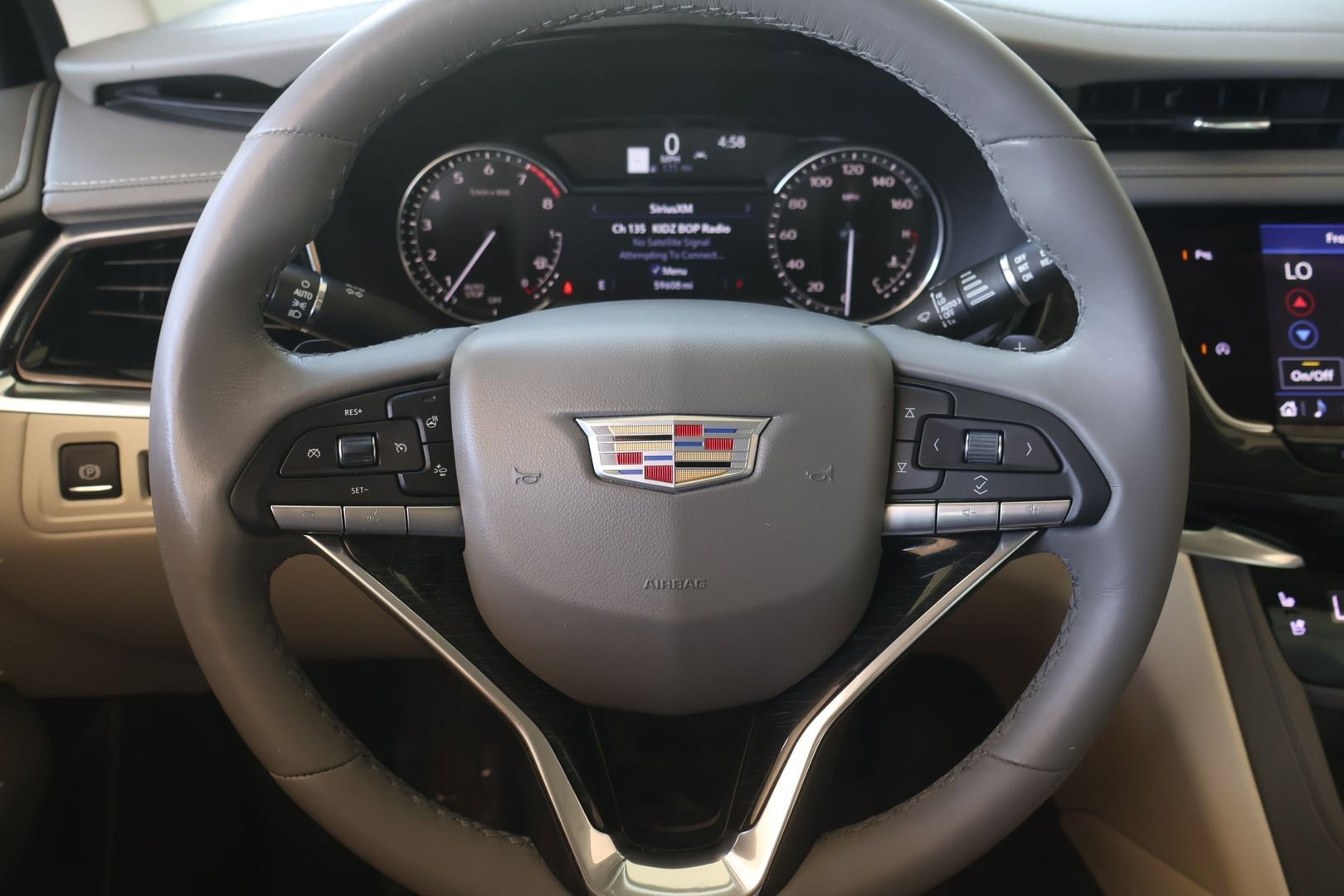 Used 2021 Cadillac XT6 Premium Luxury FWD image 22