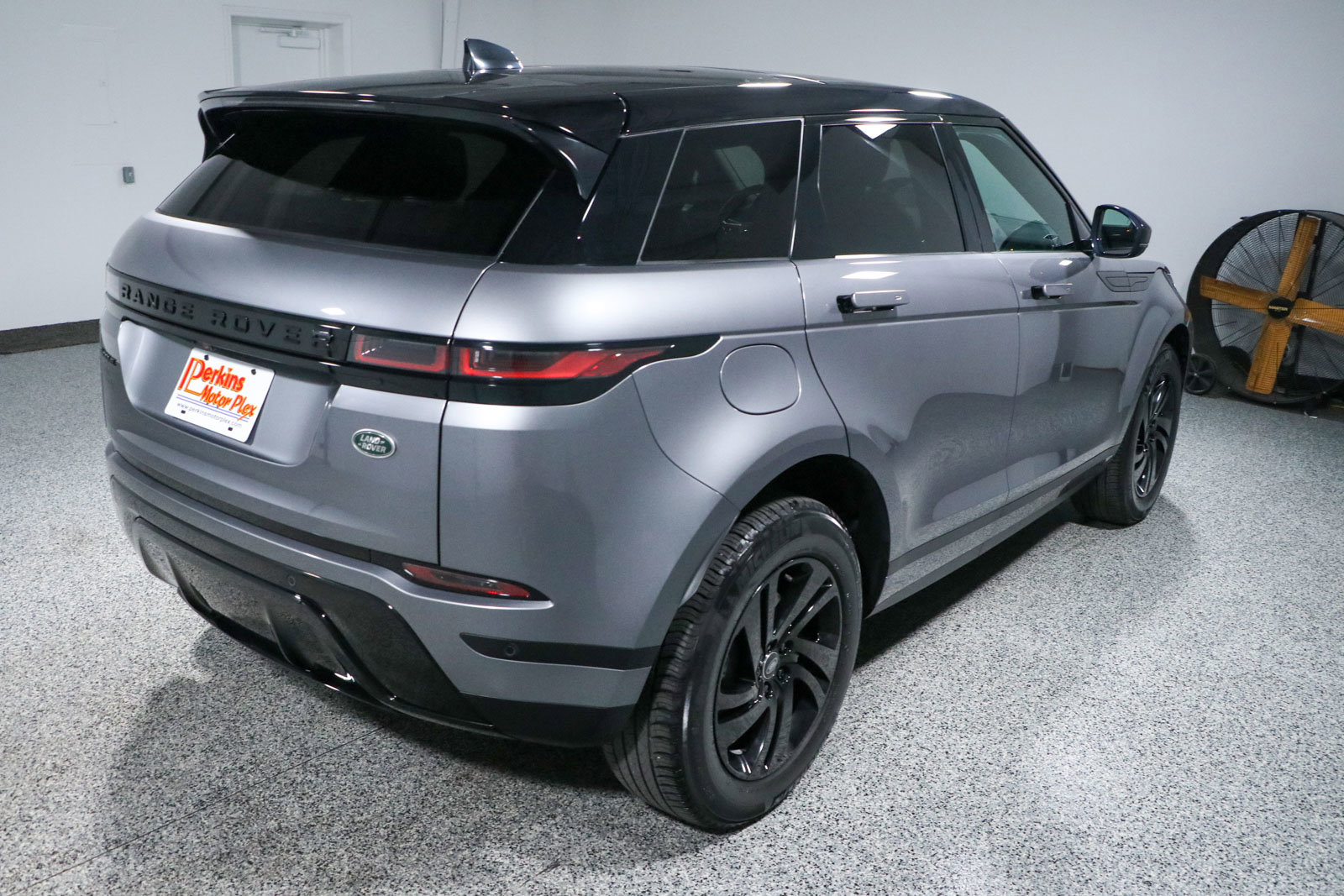 Used 2023 Land Rover Range Rover Evoque S image 7