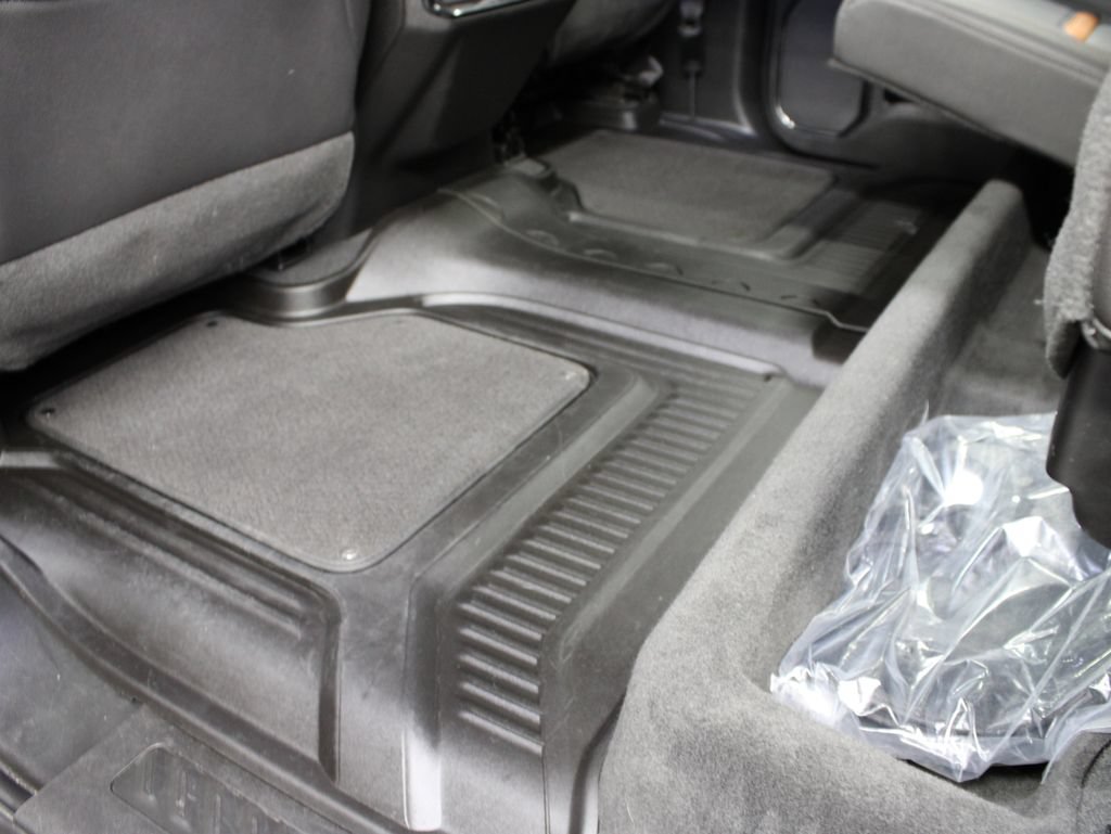 Used 2024 GMC Sierra 2500 AT4 w/ AT4 Preferred Package AWD/4WD image 78