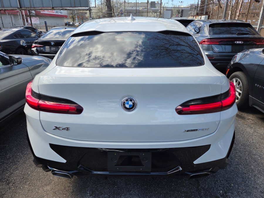 Used 2022 BMW X4 xDrive30i w/ M Sport Package 2 image 5