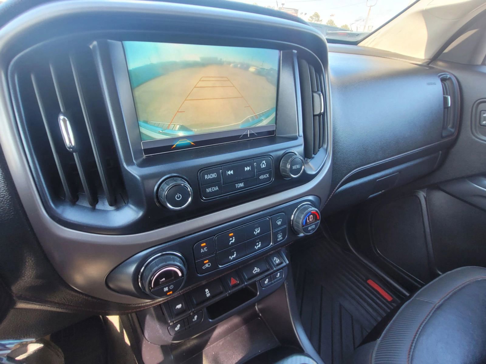 Used 2018 GMC Canyon All Terrain w/ Trailering Package AWD/4WD image 11