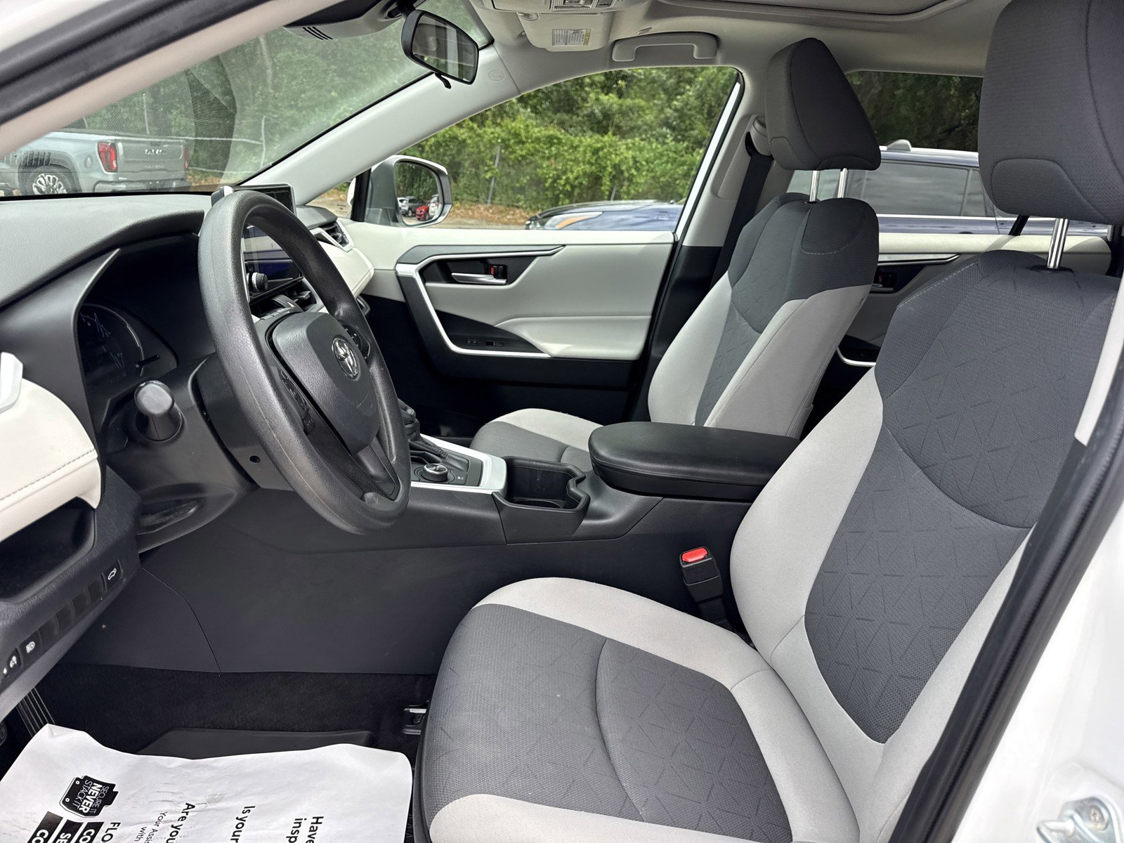 Used 2023 Toyota RAV4 XLE w/ Convenience Package AWD/4WD image 11