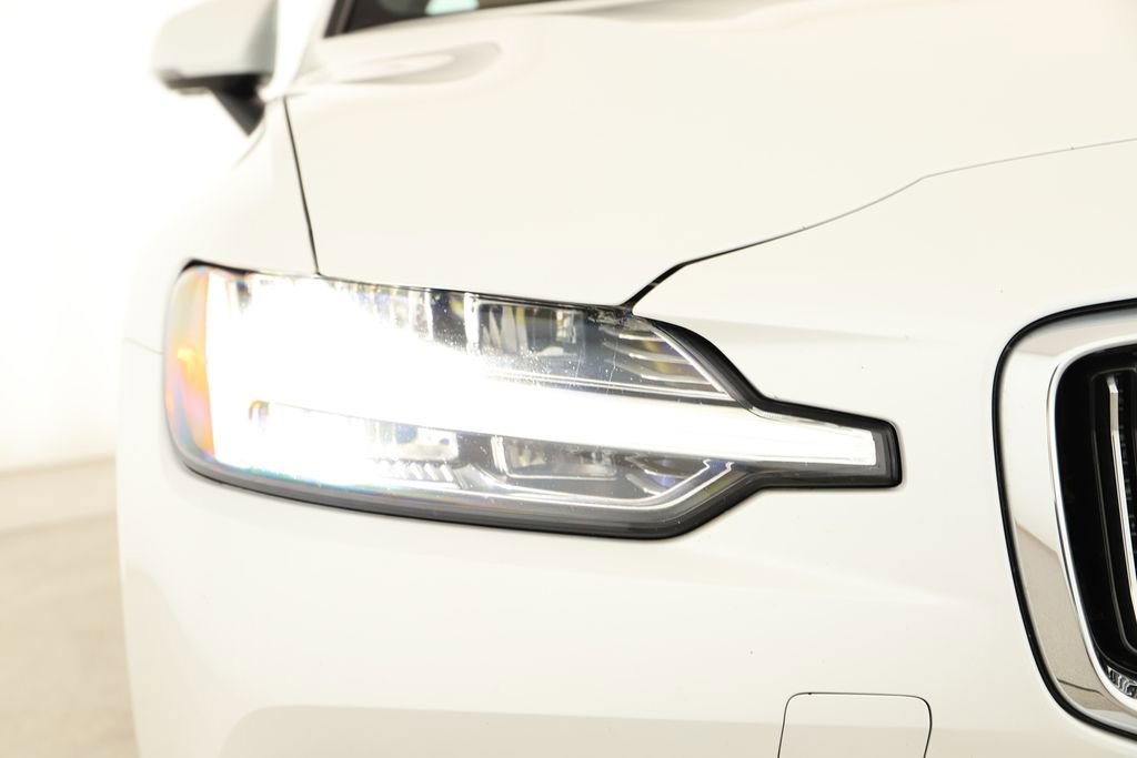 Used 2020 Volvo S60 T6 Inscription image 40