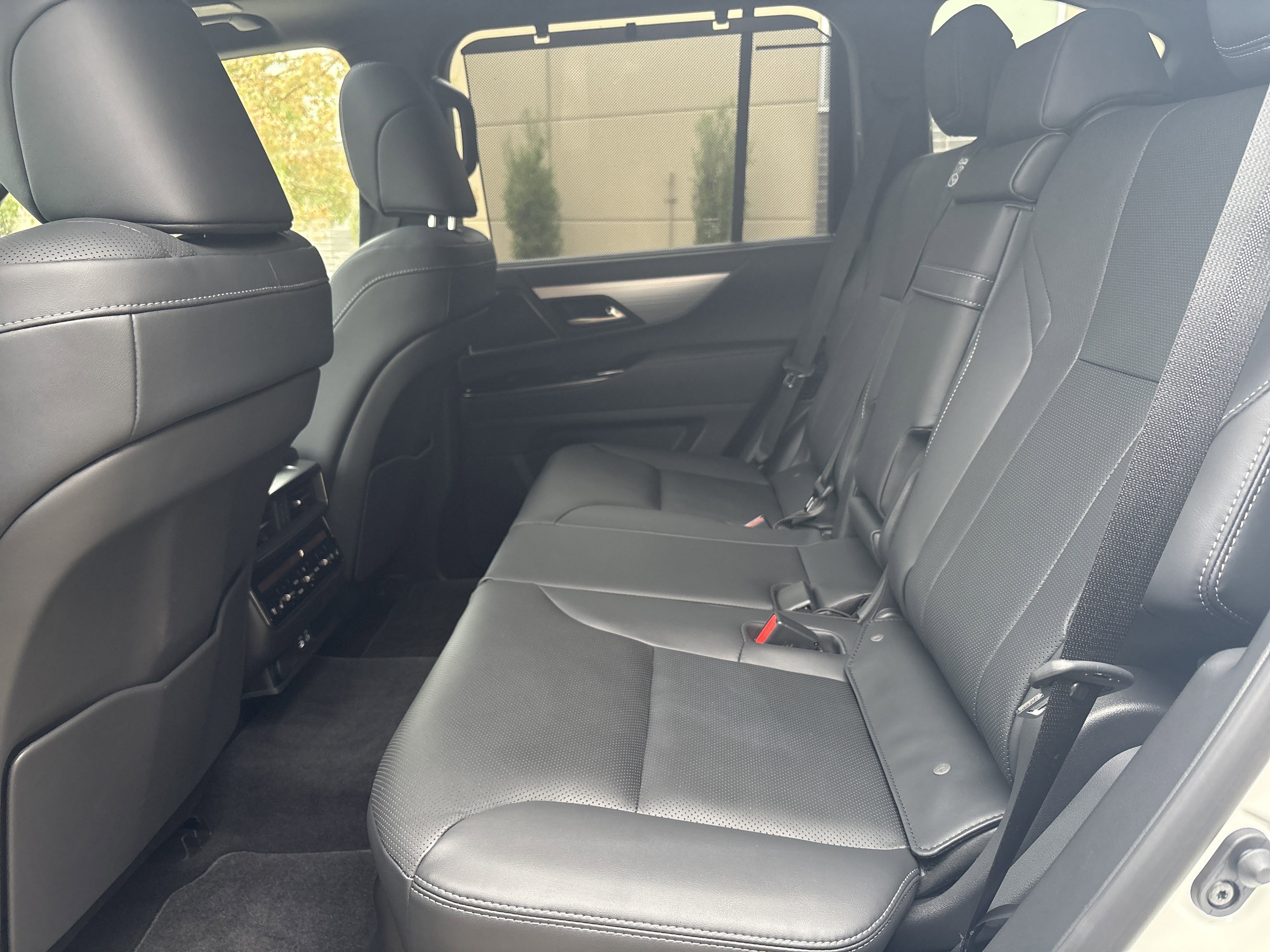 Used 2026 Lexus LX 600 F Sport image 31