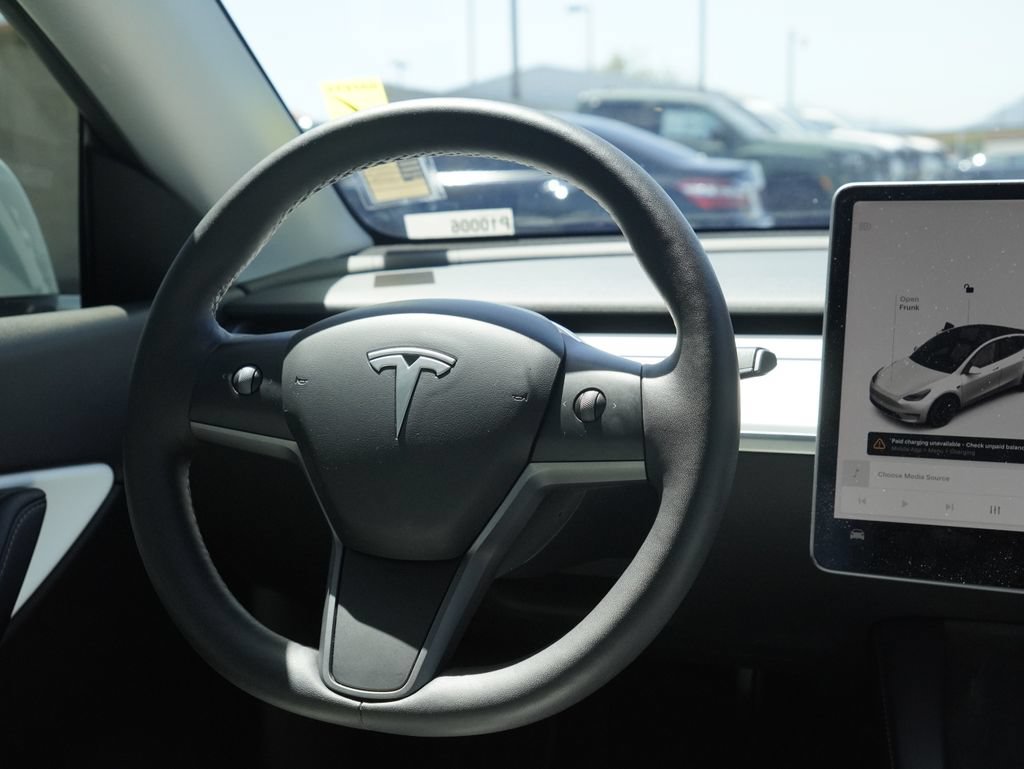 Used 2022 Tesla Model Y Long Range AWD/4WD image 24