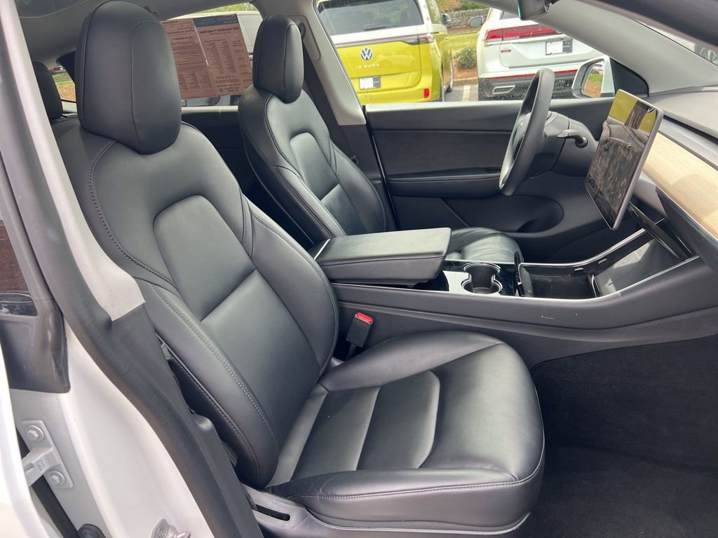 Used 2020 Tesla Model Y Long Range image 25