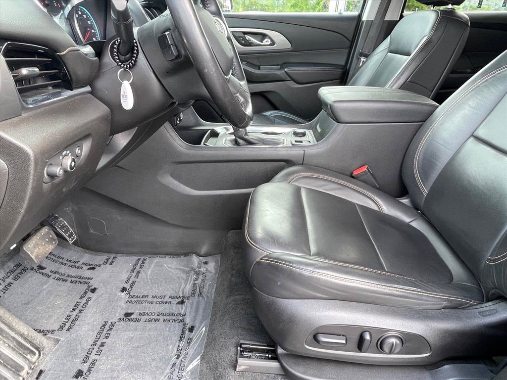 Used 2021 Chevrolet Traverse RS FWD image 21