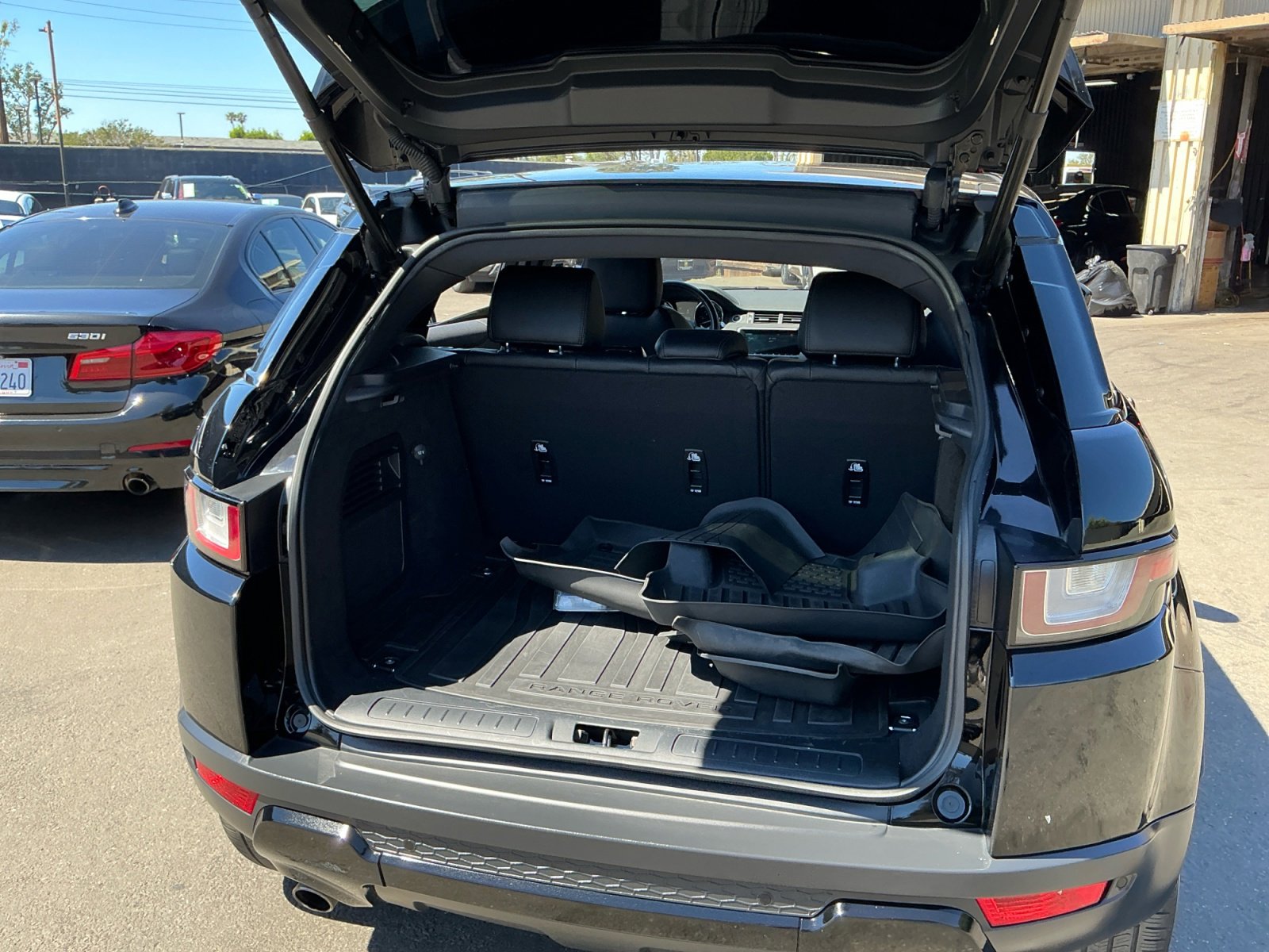 Used 2019 Land Rover Range Rover Evoque SE image 25