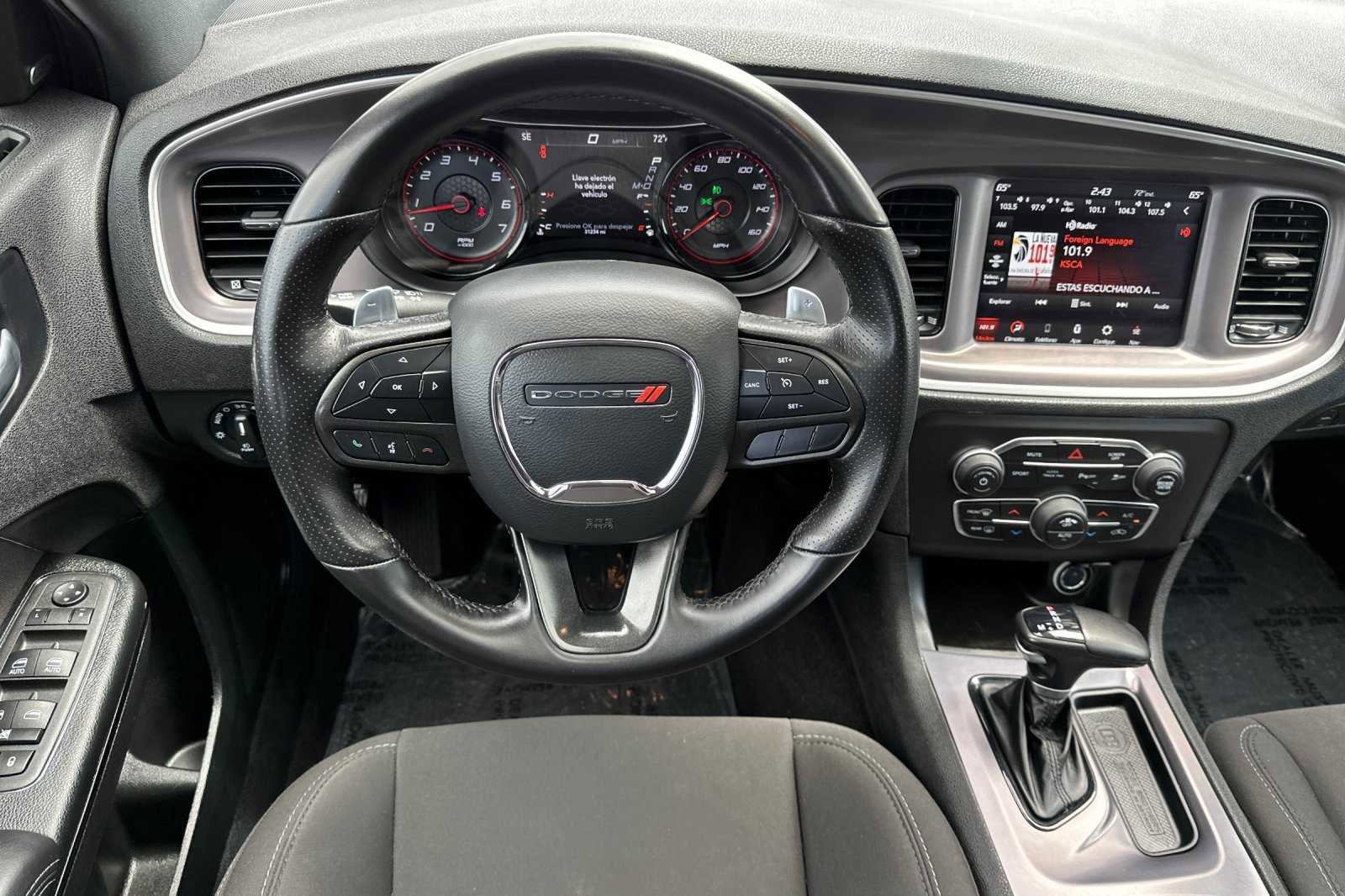 Used 2022 Dodge Charger R/T w/ Blacktop Package image 15