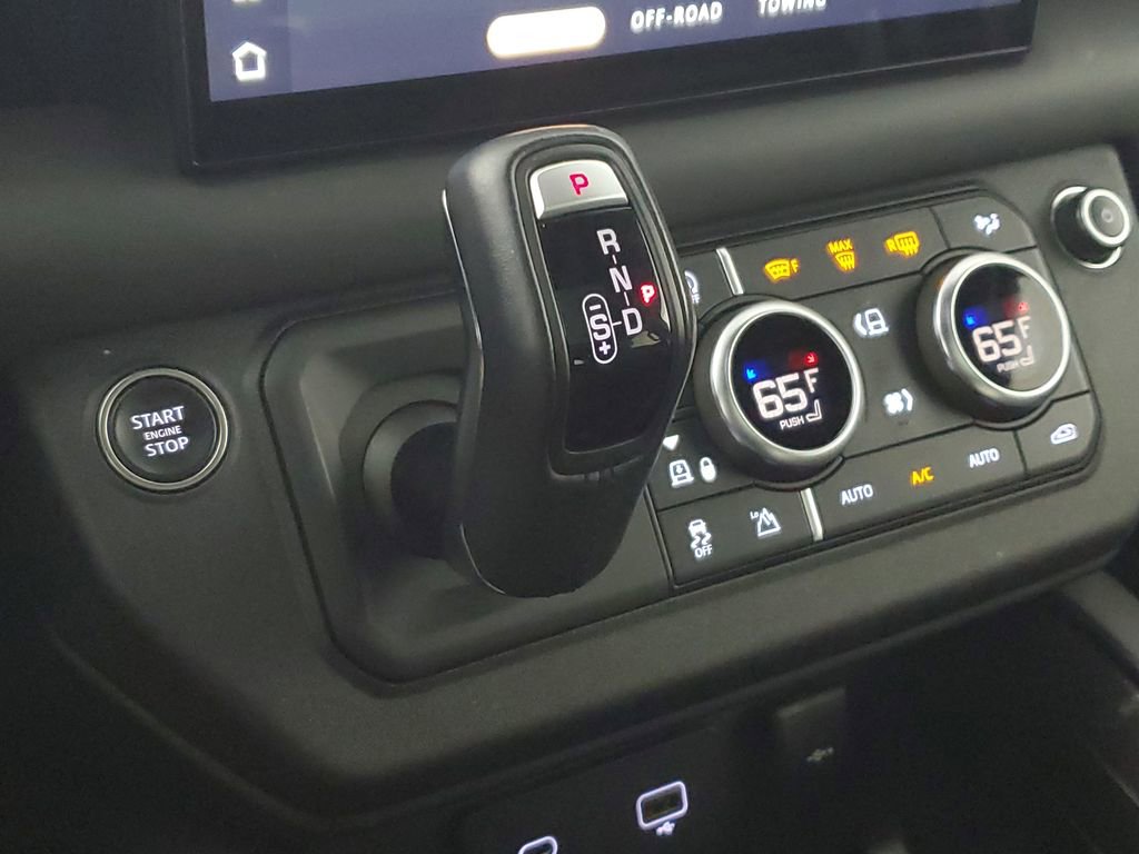 Used 2023 Land Rover Defender 110 Carpathian Edition image 27