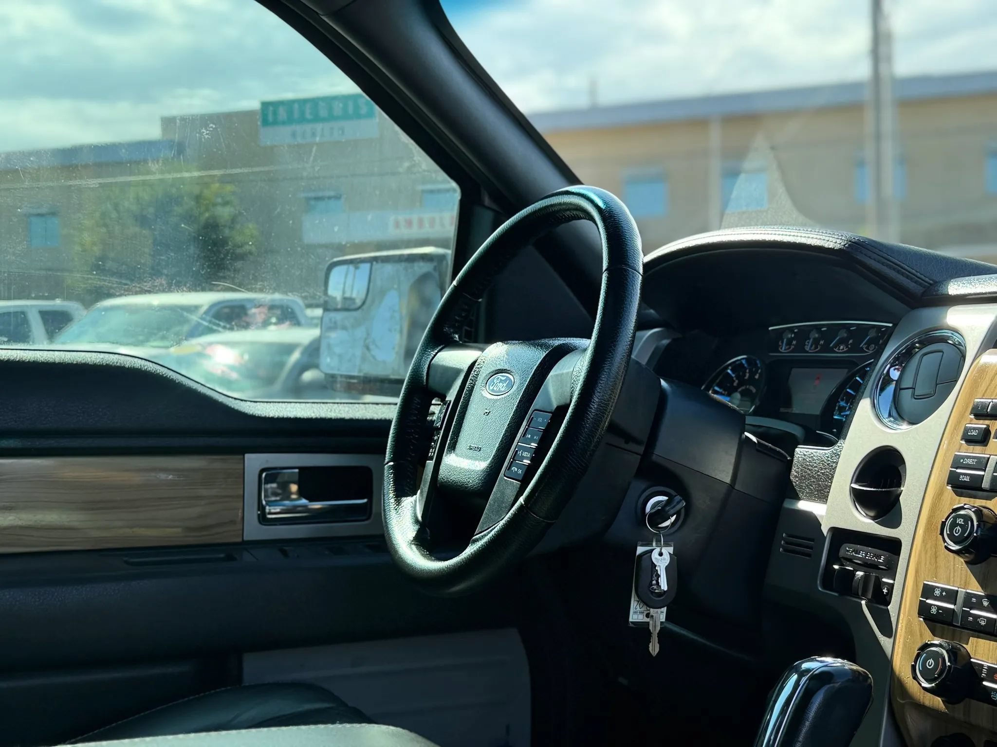 Used 2011 Ford F150 Lariat w/ Lariat Plus Pkg RWD image 24