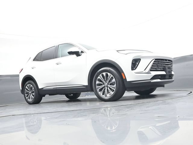 Used 2024 Buick Envision Preferred AWD/4WD image 31