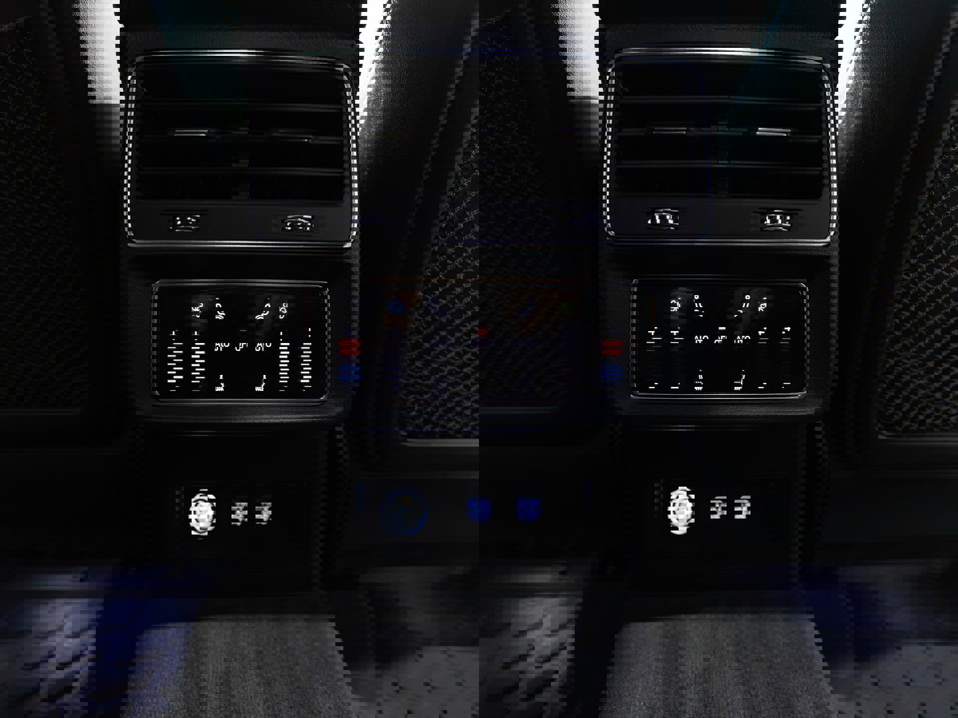 Used 2020 Audi SQ8 Prestige image 31