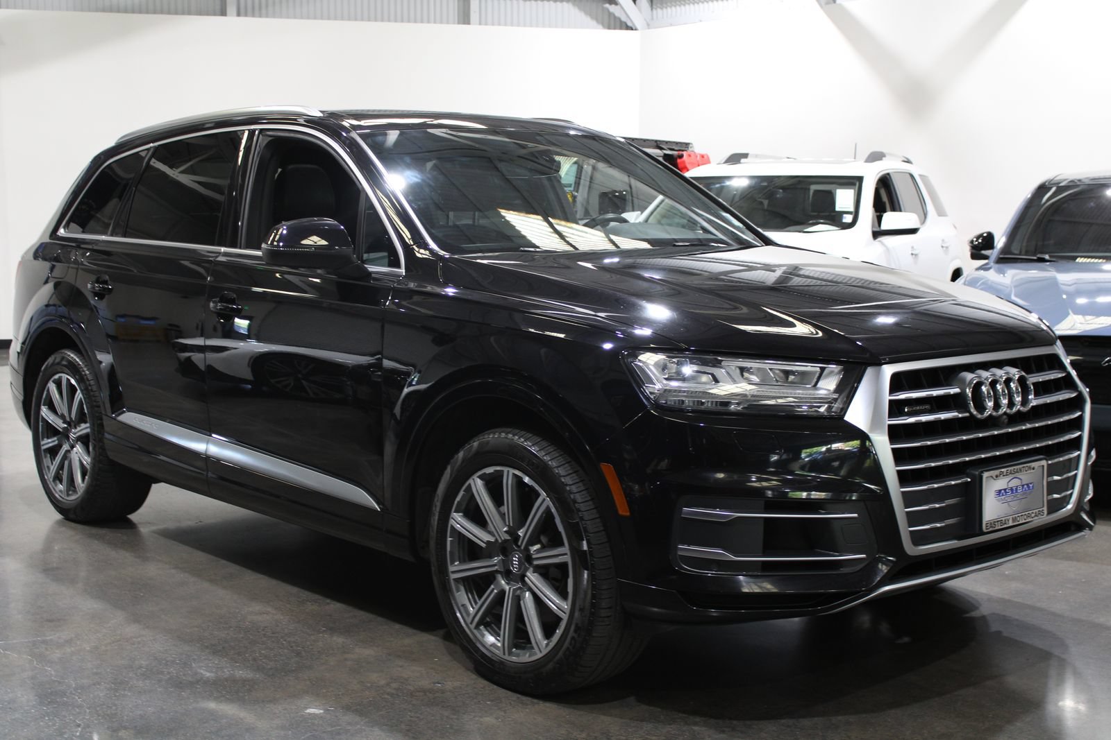 Used 2017 Audi Q7 3.0T Premium Plus AWD/4WD image 4