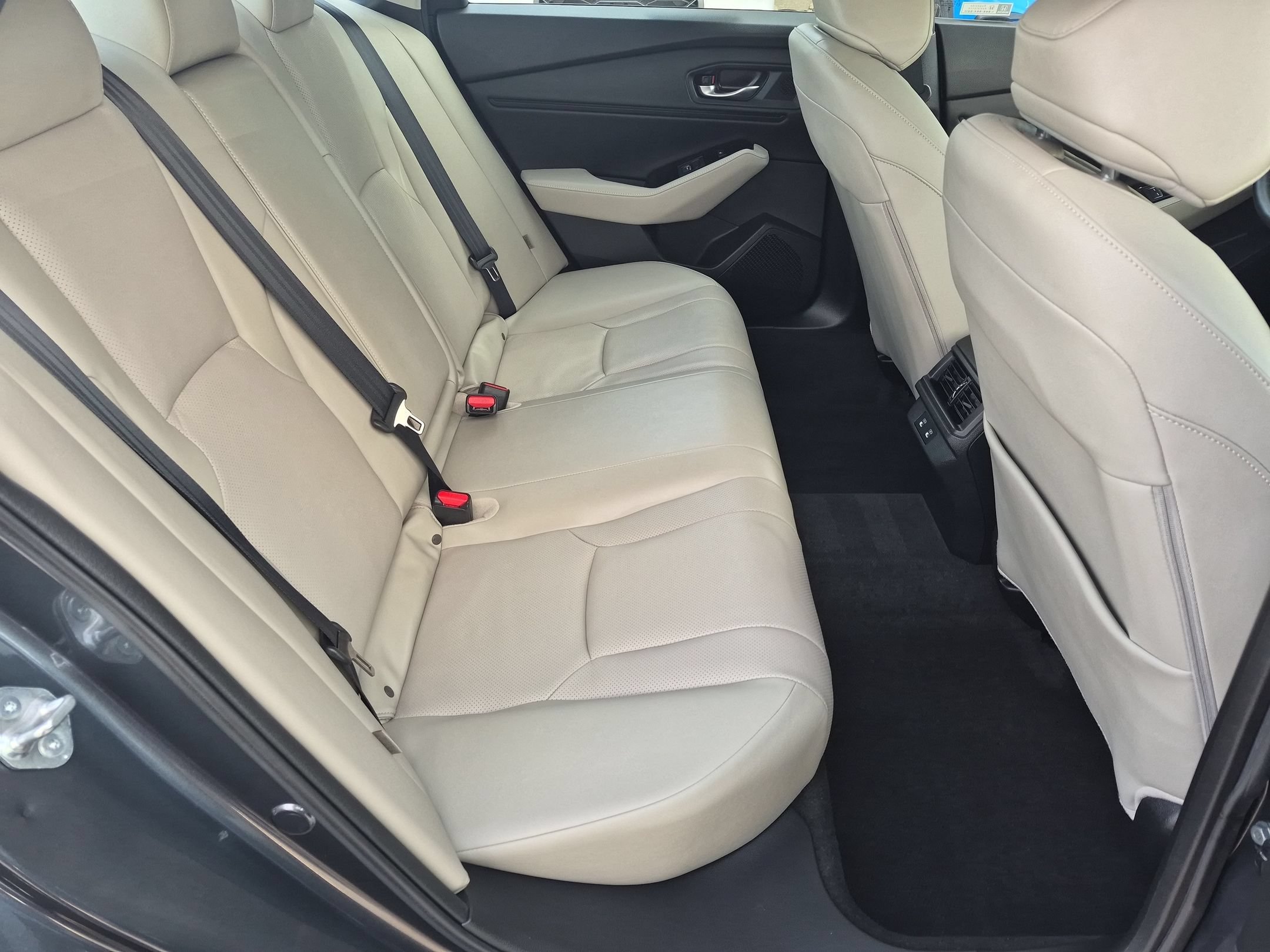 Certified 2025 Honda Accord Touring image 30