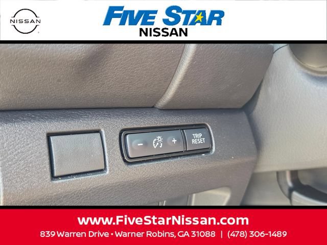 Used 2025 Nissan Frontier SV RWD image 26