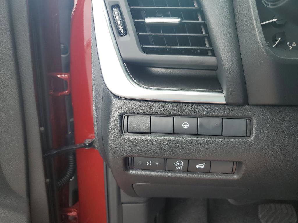 New 2026 Nissan Rogue SV image 24