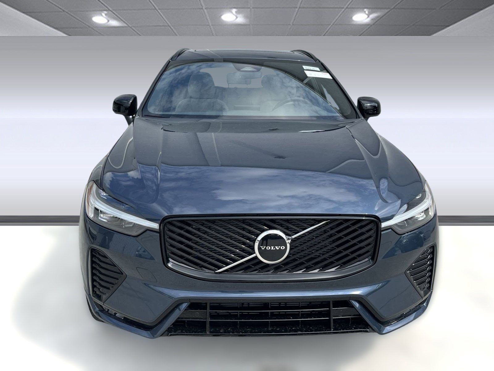 Used 2026 Volvo XC60 B5 Core w/ Climate Package image 6