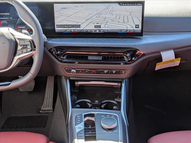 Used 2025 BMW 330i Sedan w/ Premium Package image 11