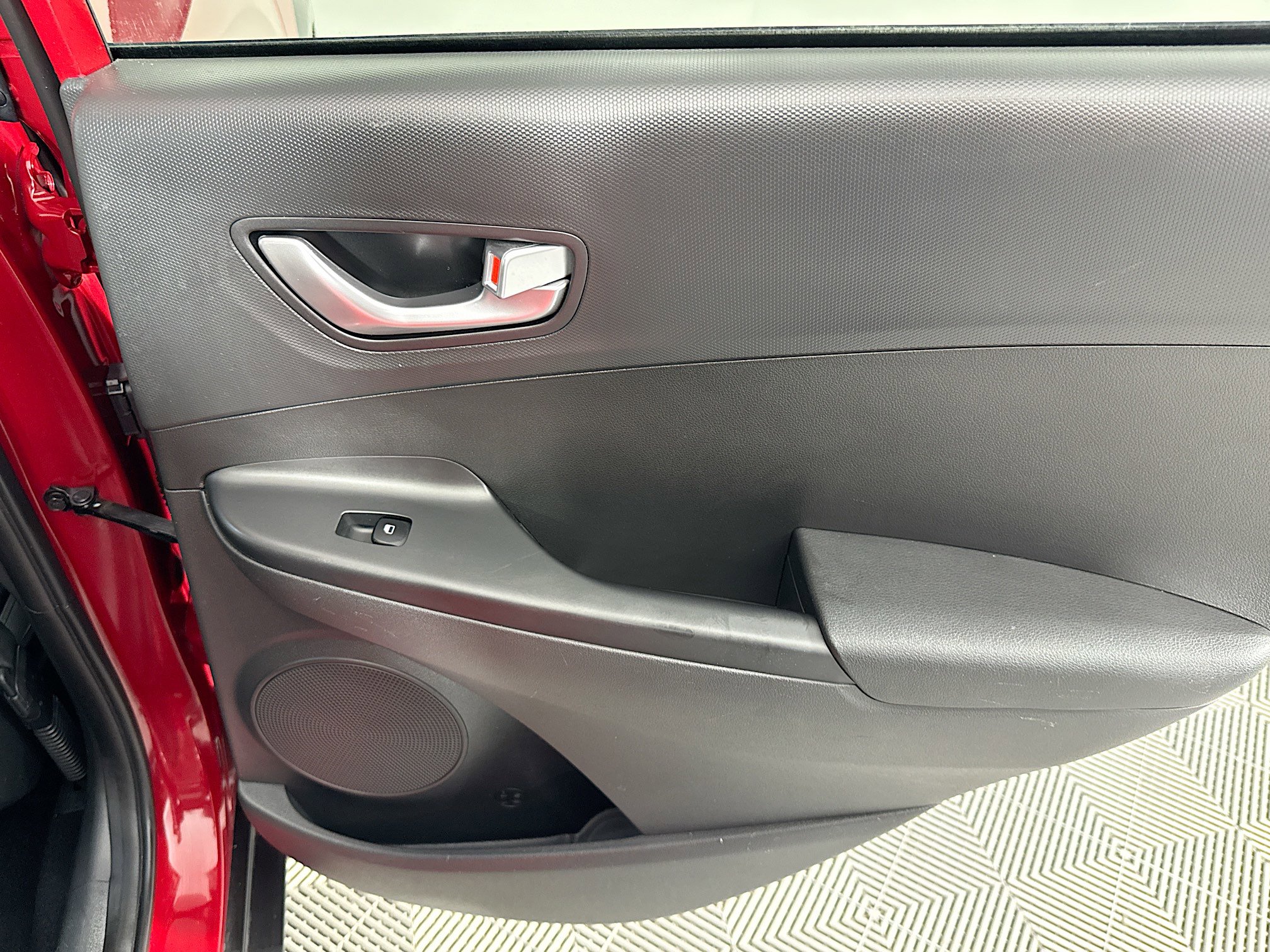 Used 2022 Hyundai Kona SEL w/ Convenience Package image 49