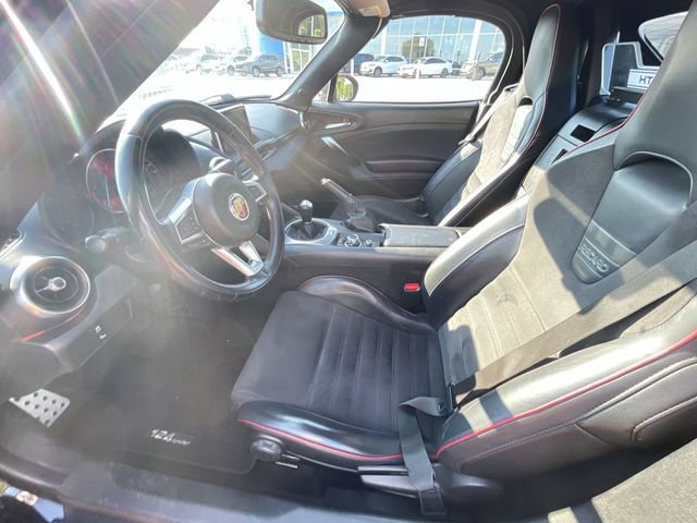 Used 2020 FIAT 124 Spider Abarth w/ Convenience Group RWD image 33