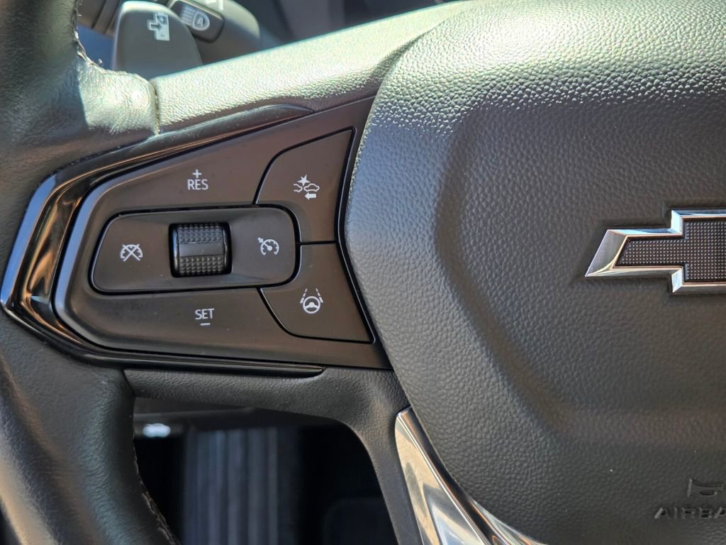 Used 2022 Chevrolet Bolt EUV Premier w/ Sun & Sound Package FWD image 27