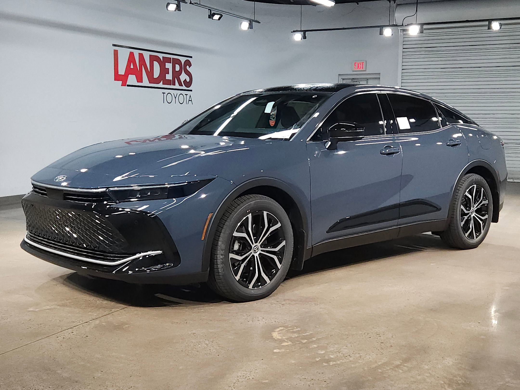 New 2026 Toyota Crown Limited image 3