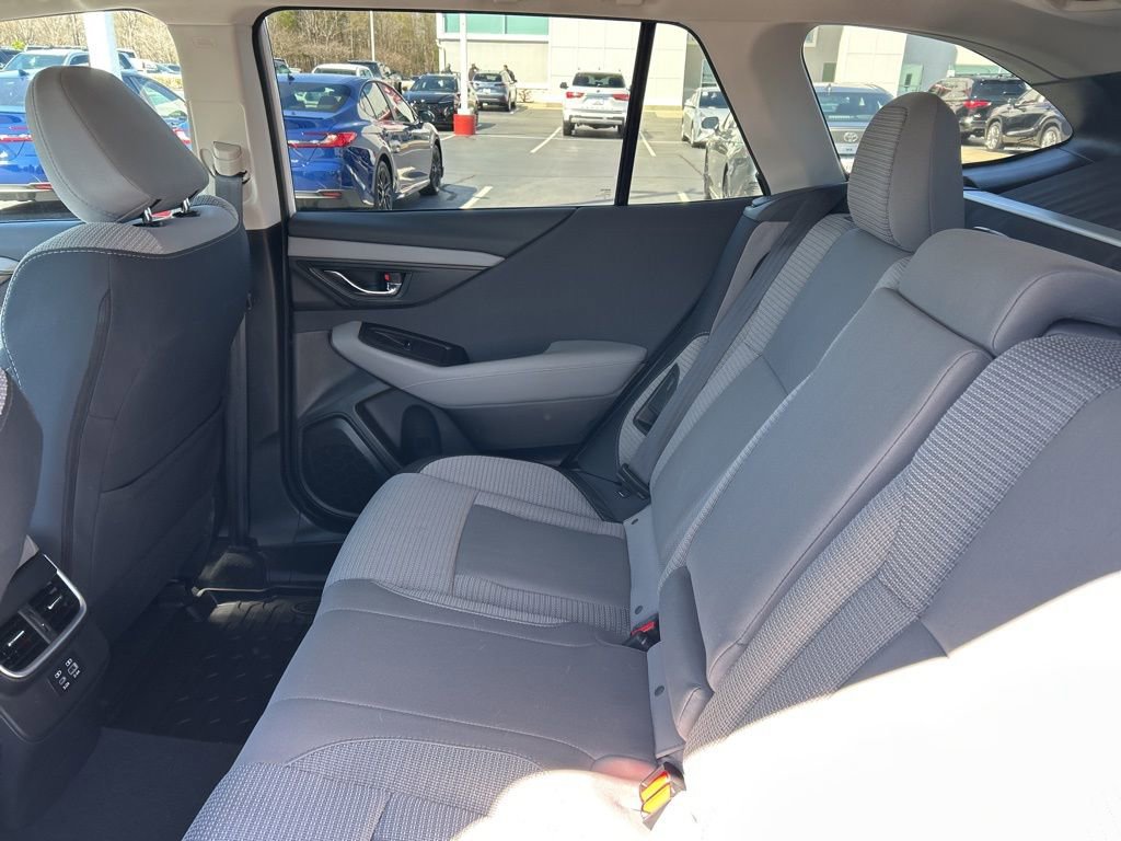 Used 2025 Subaru Outback Premium w/ Popular Package #1 image 12